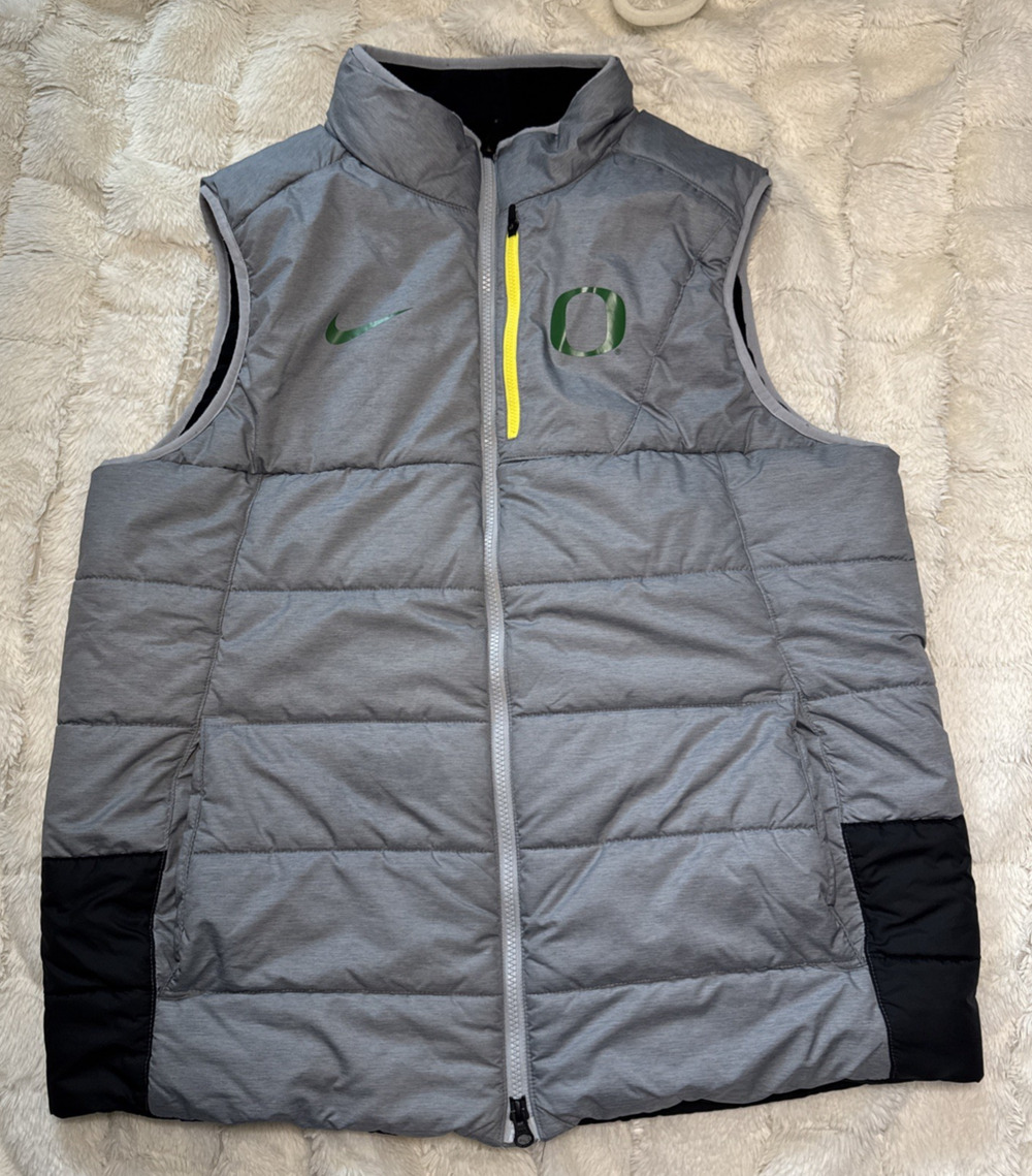 Nike Oregon Ducks Puffer Vest Men’s Large Gray Full Zip Duck Logo Collar